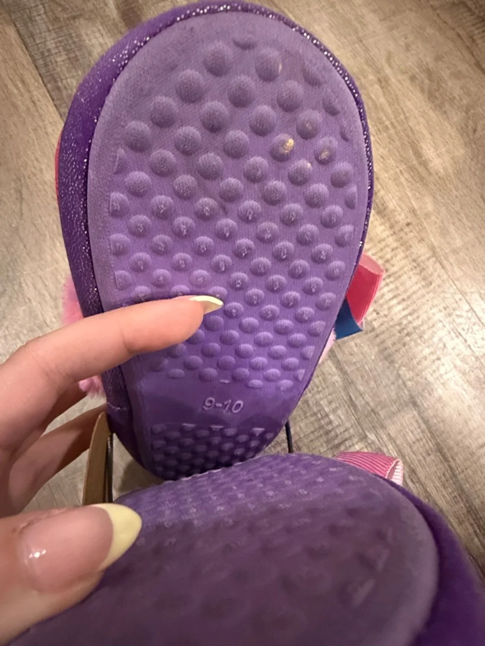 Lightly worn Kids Rainbow Glitter Slippers with Pom & Bowsize 9-10